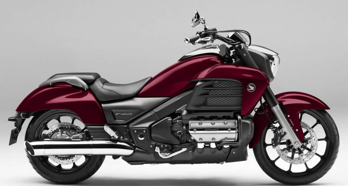 2014 valkyrie gl1800c discount saddlebags